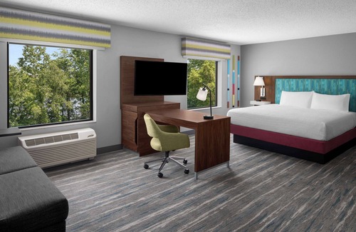 Grand Rapids Hotel | Hampton Inn & Suites Grand Rapids-Airport 28th St