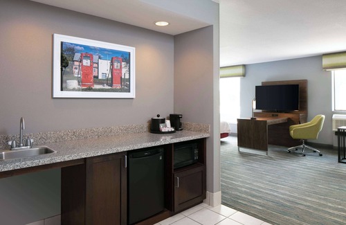 Grafton Hotel | Hampton Inn & Suites Grafton