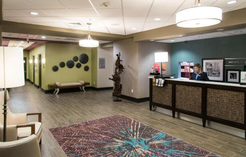 Gulfport Hotel | Hampton Inn & Suites Gulfport