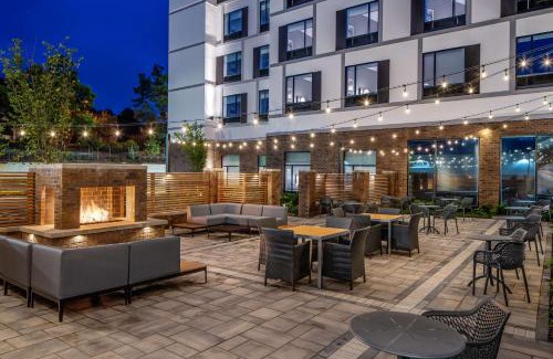 Raleigh Hotel | Hampton Inn & Suites Raleigh Midtown, NC