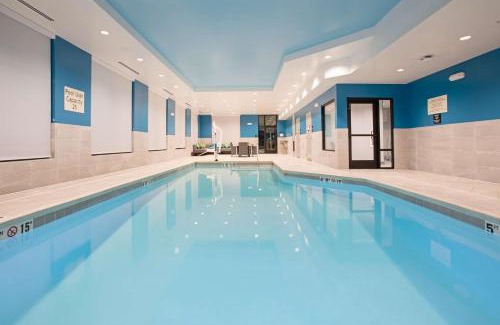 Watsonville Hotel | Hampton Inn & Suites Watsonville
