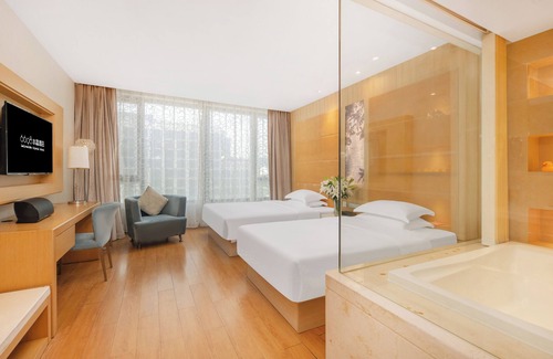 Jianggan Hotel | Hangzhou West Lake 6698 Crystal Hotel