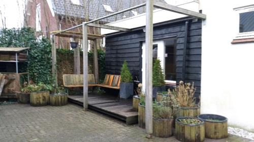 Weesp Apartment | Hannahhoeve Private House with wifi and free parking for 1 car