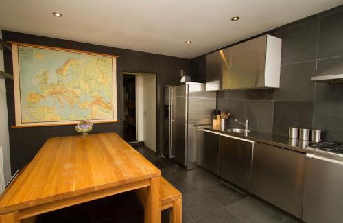 Weesp Apartment | Hannahhoeve Private House with wifi and free parking for 1 car
