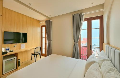 An Thoi Hotel | HANZ Lagoon Sunset Escape