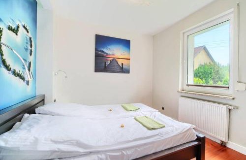 Zaspa House | Happiness House Balcony & Nice Garden