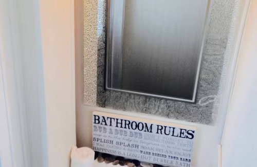 Biglerville Other | Happy Hen Loft minutes from Gettysburg sleeps 8