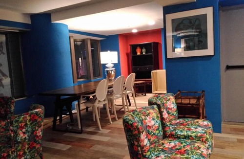 Central District Hotel | Happy Inn