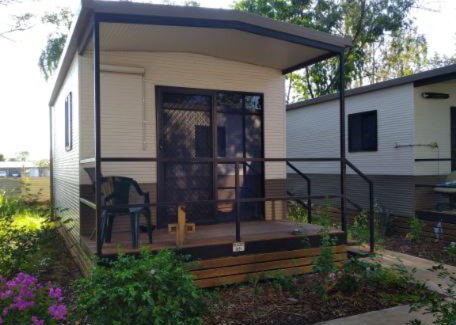 Cloncurry Hotel | Happy Jacks Cabins and Offices