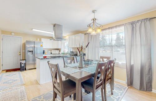 Oak Harbor House | Harbor Haven Retreat