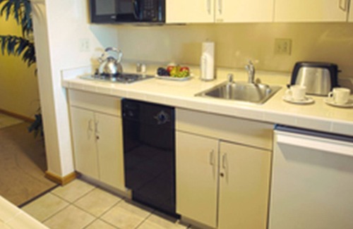 Ventura Condo | Harbortown Point Studio Condo - Ocean & Harbor Views - Ventura, California