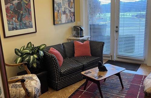 Saugatuck Apartment | Harborview Bayfront II King