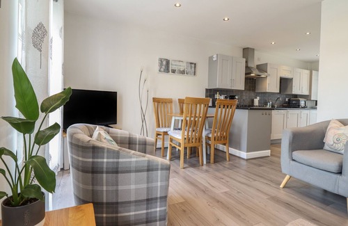 Porthmadog House | HARBOUR VIEW, pet friendly, country holiday cottage in Porthmadog