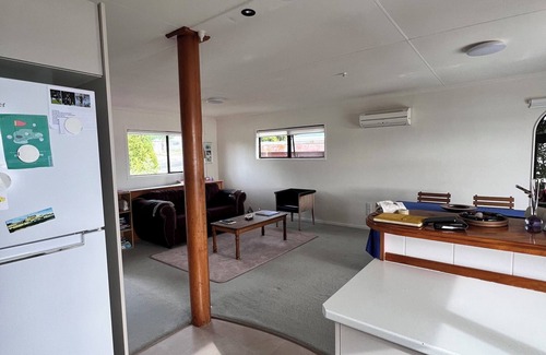 Mangonui House | Harbourview Cutie