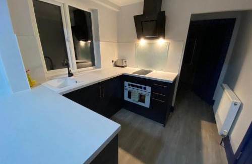 King's Lynn Cabin | Harewood Lodge - Single and Double Rooms Self Serve Apartment