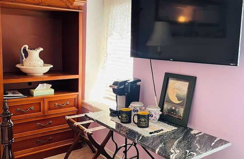 Doylestown Bed & Breakfast | Hargrave House B & B