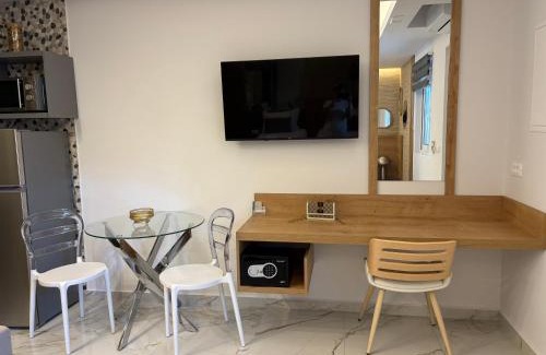 Haraki House | Harriet Beauty Studios