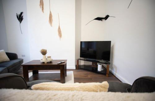 Carlisle House | Harrison Hideaway