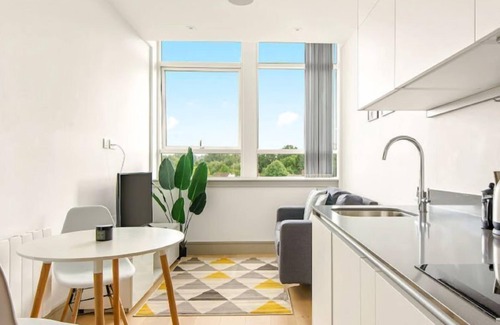 West Harrow Apartment | Harrow Apartments by Interhome