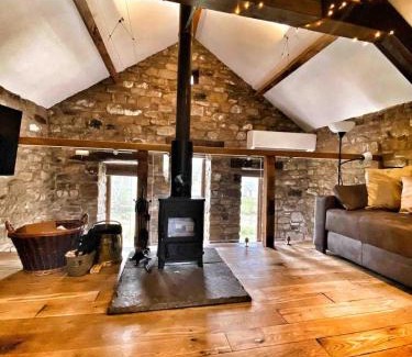 Maulds Meaburn House | Harrys Barn detached character property