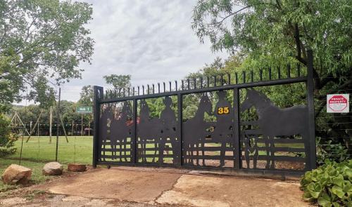 Pretoria Apartment | Hartbeespoort Cara-glamping self-cater units