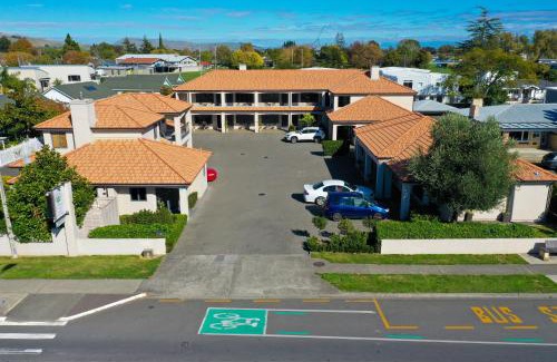 Anderson Park Hotel | Harvest Lodge Motel