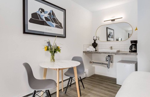 Harvie Heights Condo | Harvie Heights Studio Getaway | Near Canmore&Banff