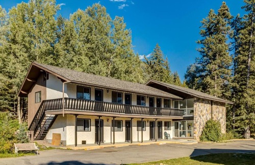 Harvie Heights Condo | Harvie Heights Studio Getaway | Near Canmore&Banff