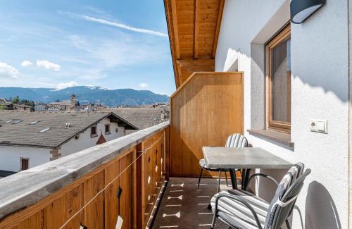 Lajen Apartment | Haus Alpenblick Apt Brunelle