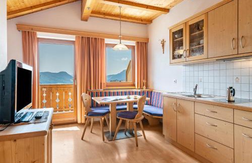 Lajen Apartment | Haus Alpenblick Apt Brunelle