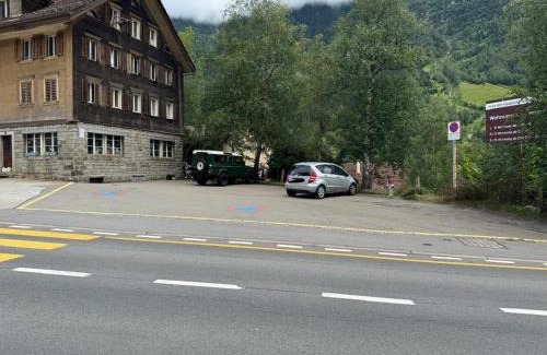 Wassen Apartment | Haus Alpenhof