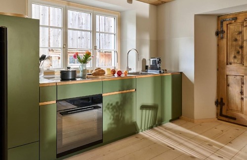 Klosters-Serneus House | Haus Im Boden - Vacation in architectural monument