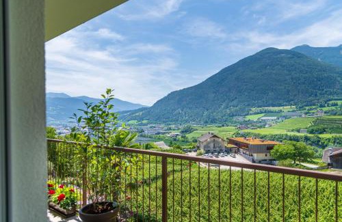 Varna Apartment | Haus Karin living