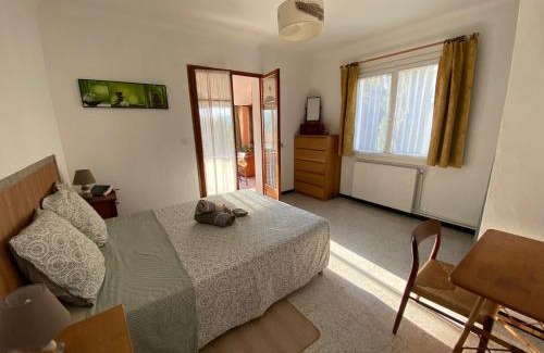 La Garde Apartment | Haut de villa-Proche plage-Calme