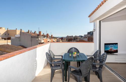 Sant Feliu de Guixols Apartment | Hauzify I Apartament 4Winds