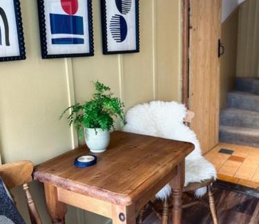 Oundle House | Havelock Cottages