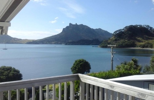 Whangarei Heads House | Haven in the Bay: self-contained 3 bedroom waterfront beach house