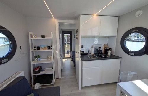 Monnickendam Boat Rental | Havenlodge Eclipse Monnickendam