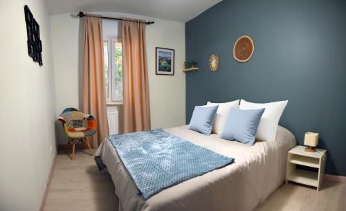 Savasse Villa | Havre de Paix et Lavandes - Très Calme - Salle de jeux - Jacuzzi Chauffé - Idéalement placée - Aucun vis à vis