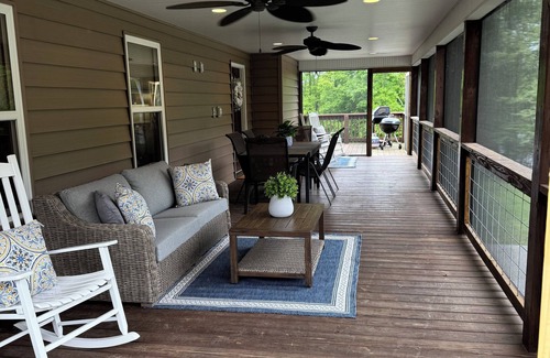 Clarkson House | Hawk’s Pointe-NEWLY REMODELED-Waterfront-Hot tub-Luxury and peaceful