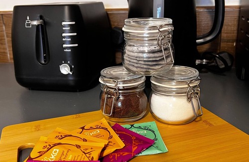 Castleford Apartment | Hayy Studios at Castleford