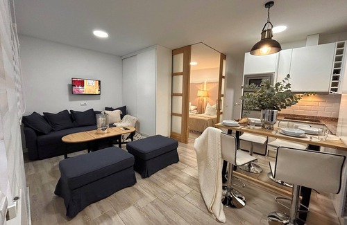 Centro - Sagrario Apartment | HAZA ROYAL Apartment for 4 people in the center of Granada