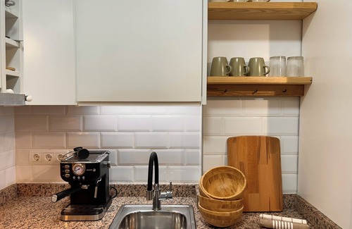 Centro - Sagrario Apartment | HAZA ROYAL Apartment for 4 people in the center of Granada