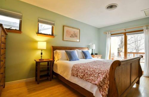 Moab Apartment | Hazel @ Stella Ruby Cottages - Steps to Downtown!