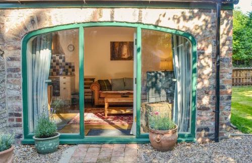 Storwood House | Hazels Cottage - Uk40198