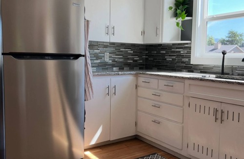 Southeast Boise House | Heart of Boise-Close to St. Luke's-Charming 2 bedroom-Fully furnished/utilities