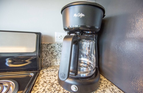 East Village Apartment | Heart of Gaslamp Lovely Plush APT