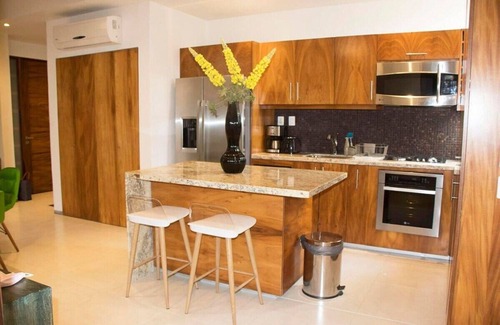 Proyecto escola Apartment | Heart of it all in Centro! Loft Style apt - Steps