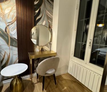 San Giovanni Apartment | Heart Of Rome Luxe Suite