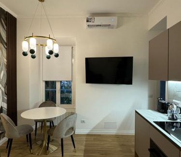 San Giovanni Apartment | Heart Of Rome Luxe Suite
